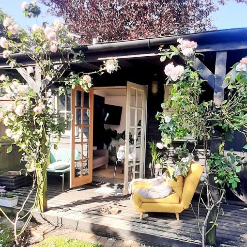 Lucy's studio in sunshine 510x510 Lucy MacBrayne's studio